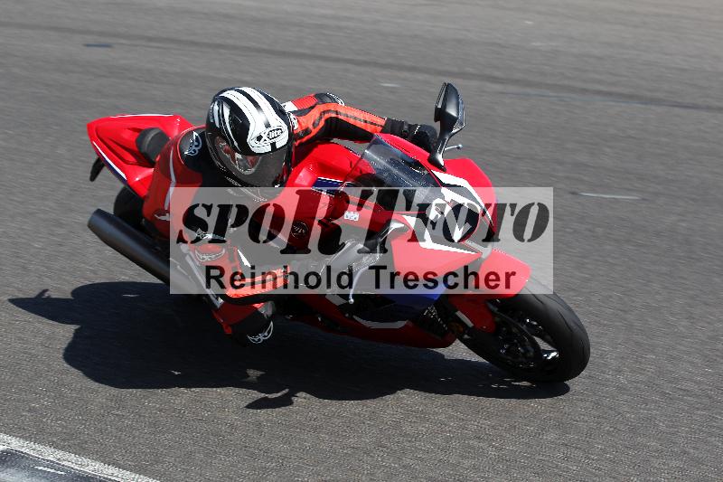 Archiv-2022/40 18.07.2022 Plüss Moto Sport ADR/Einsteiger/21